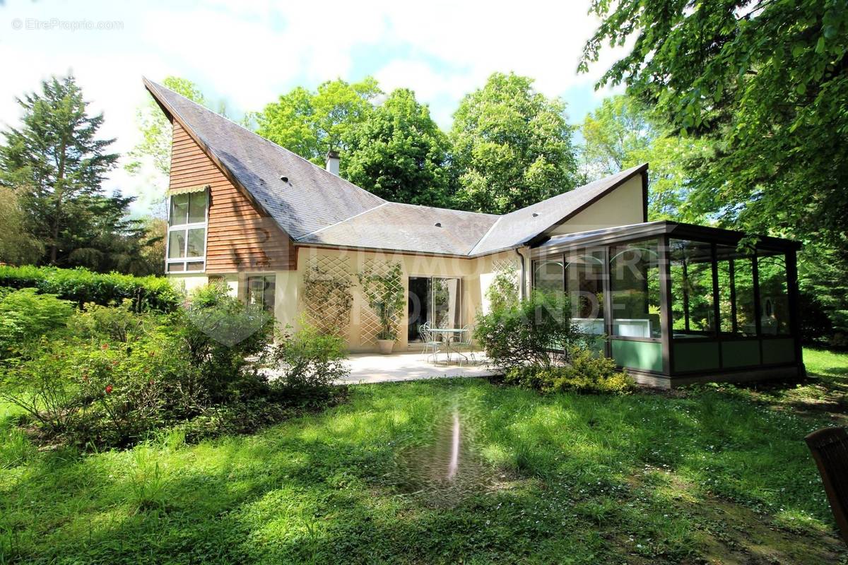 Maison à VAUX-SUR-EURE