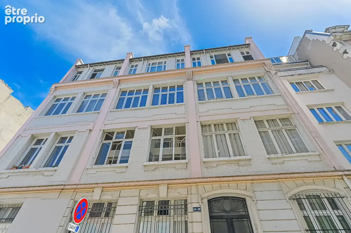 Grand appartement lumineux avec mezzanine - 43m² - ancien atelier d'artistes - photo 9
