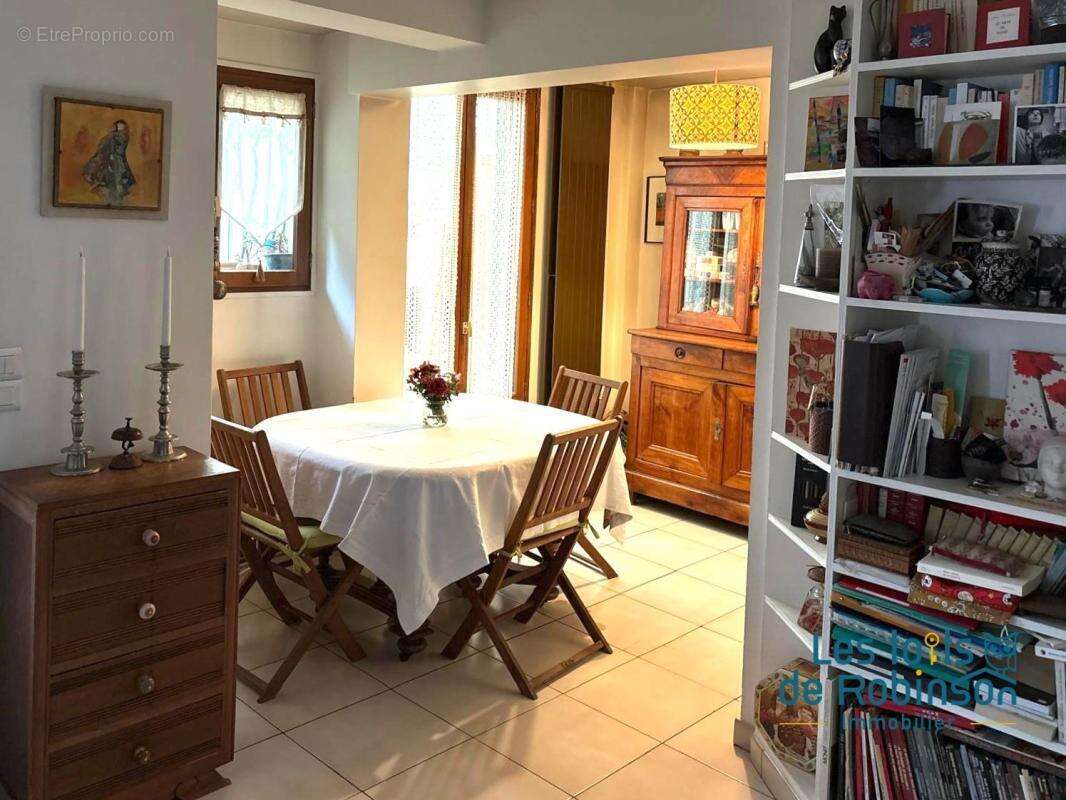 Maison à LE PLESSIS-ROBINSON