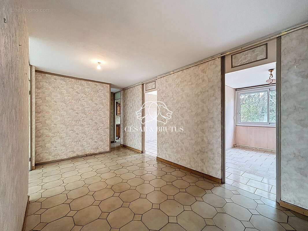 Appartement à LYON-9E