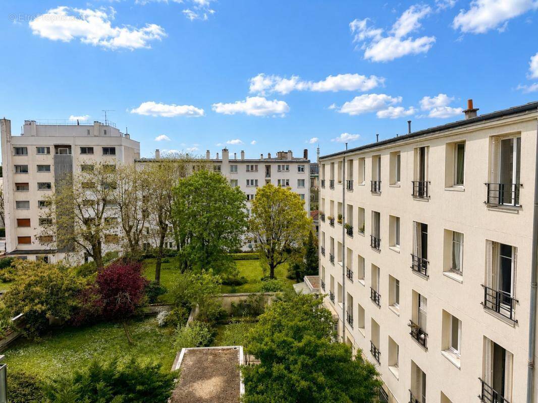 Appartement à SAINT-MAUR-DES-FOSSES
