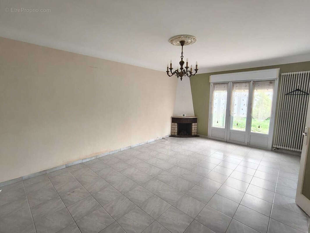 Maison à PAIMBOEUF