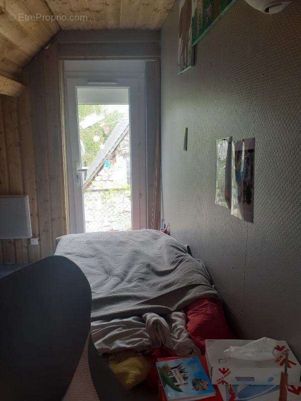 Maison à LONGUE-JUMELLES