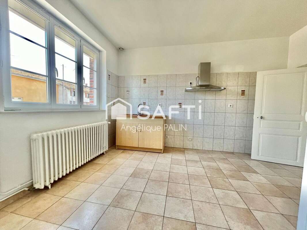 Photo 5