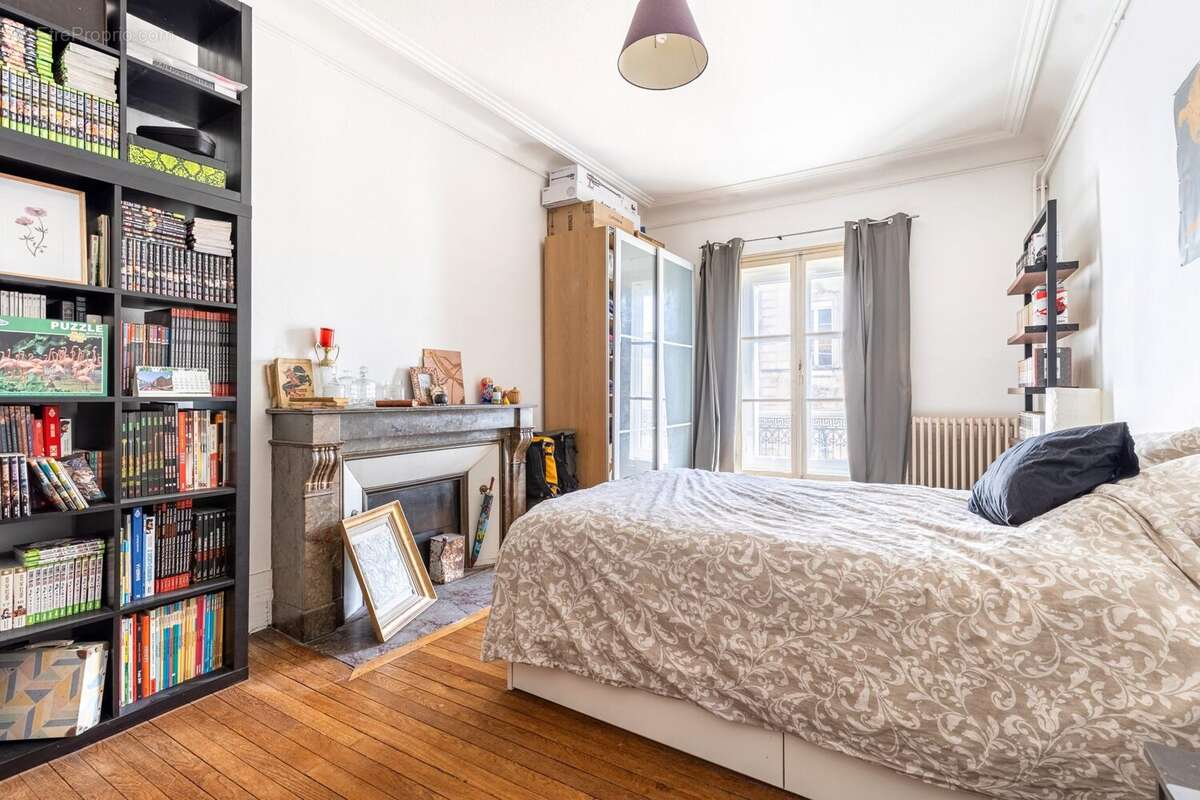 Appartement à BORDEAUX