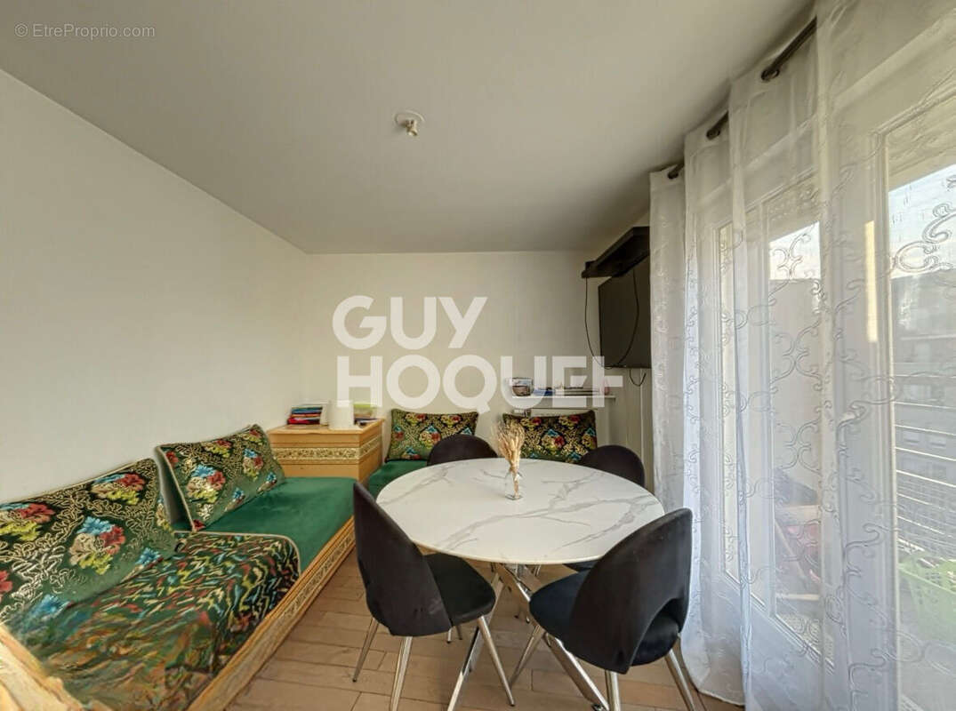 Appartement à STAINS