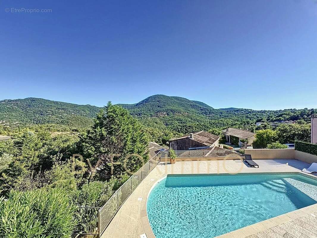 Maison à LES ADRETS-DE-L'ESTEREL