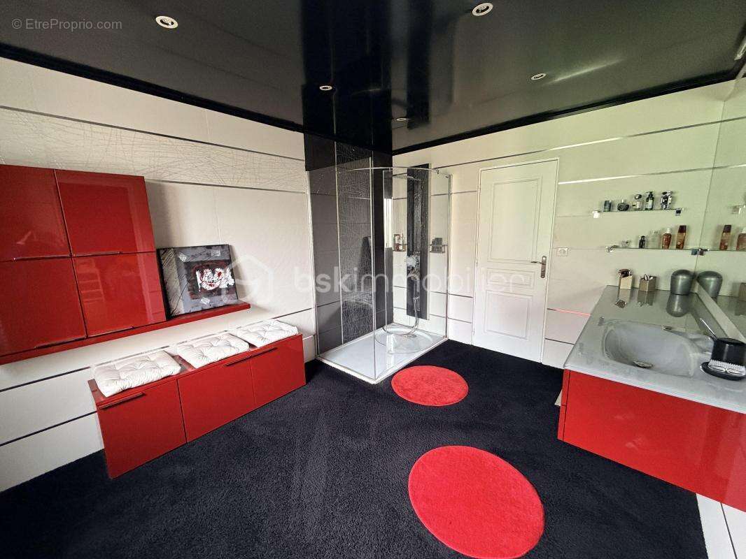 Propriété d'Architecte de 347 m² habitable avec garage et jardin à Charleville - Mézières - photo 5