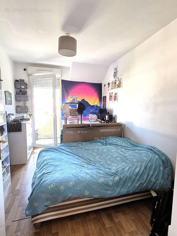 Appartement à VAUX-LE-PENIL
