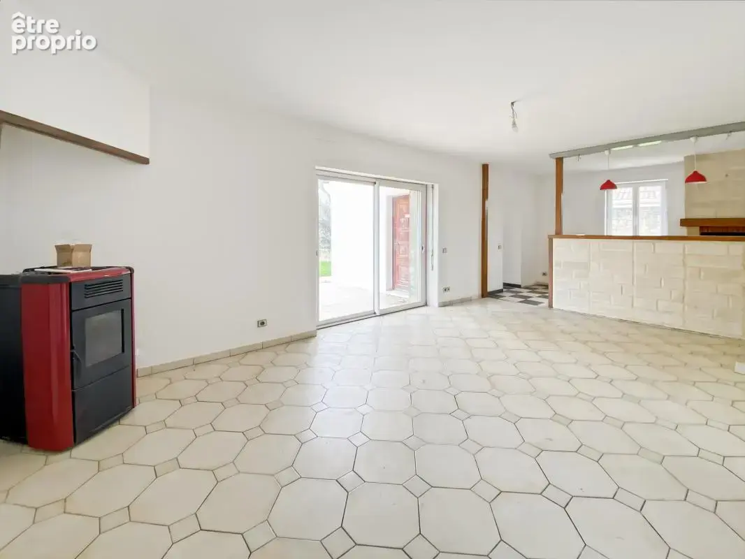 Maison 6 pièces 139 m² à vendre à Montendre (17130) - photo 3