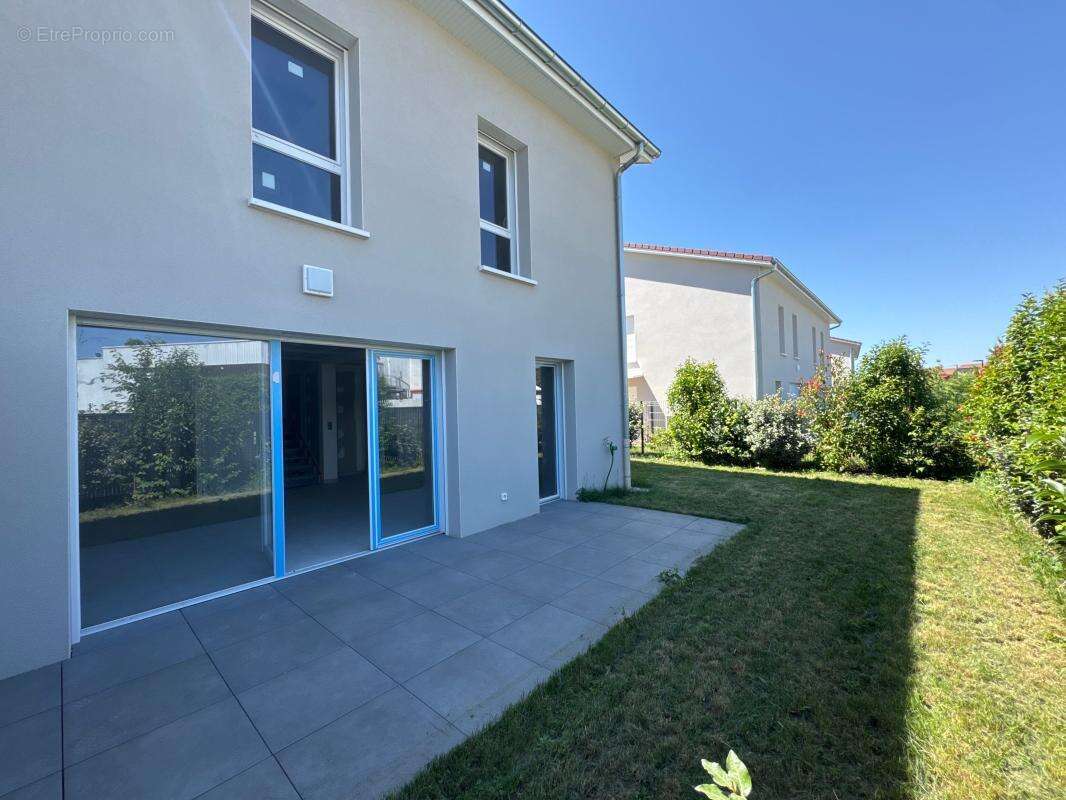 Maison T4 en duplex avec jardin et garage – Villemoirieu - photo 3