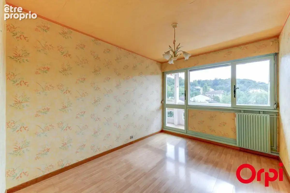Exclusivité Orpi - Appartement T3 lumineux et traversant de près de 70 m2 avec une place privative - photo 11