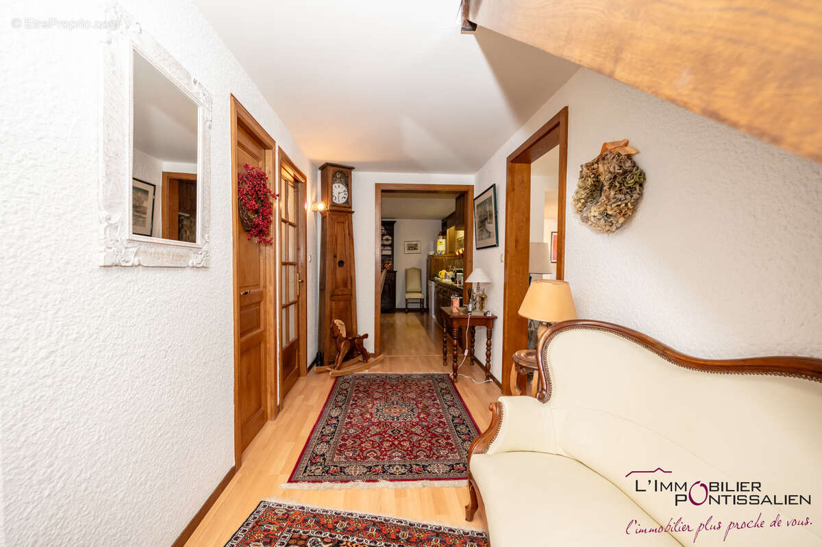 Pontarlier centre ville : duplex dernier etage - photo 13