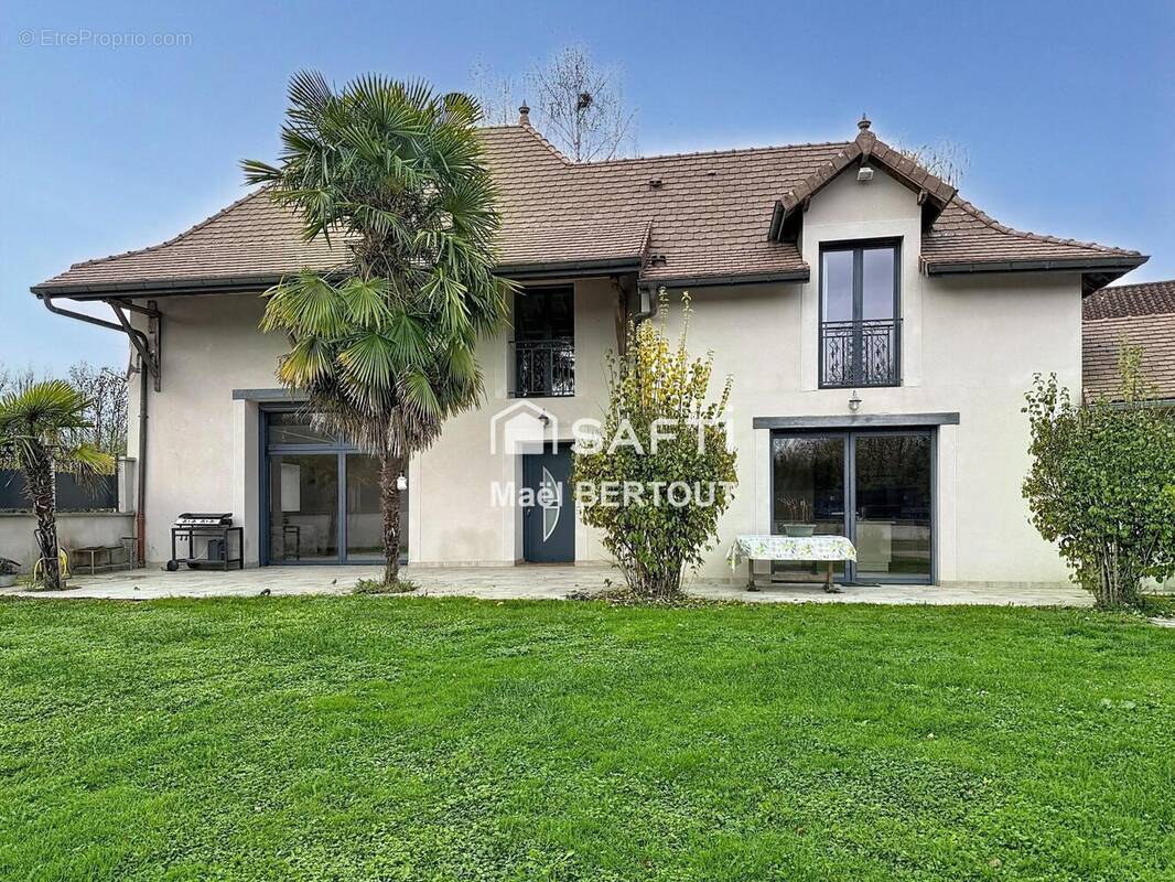 Photo 1 - Maison à VEYRINS-THUELLIN