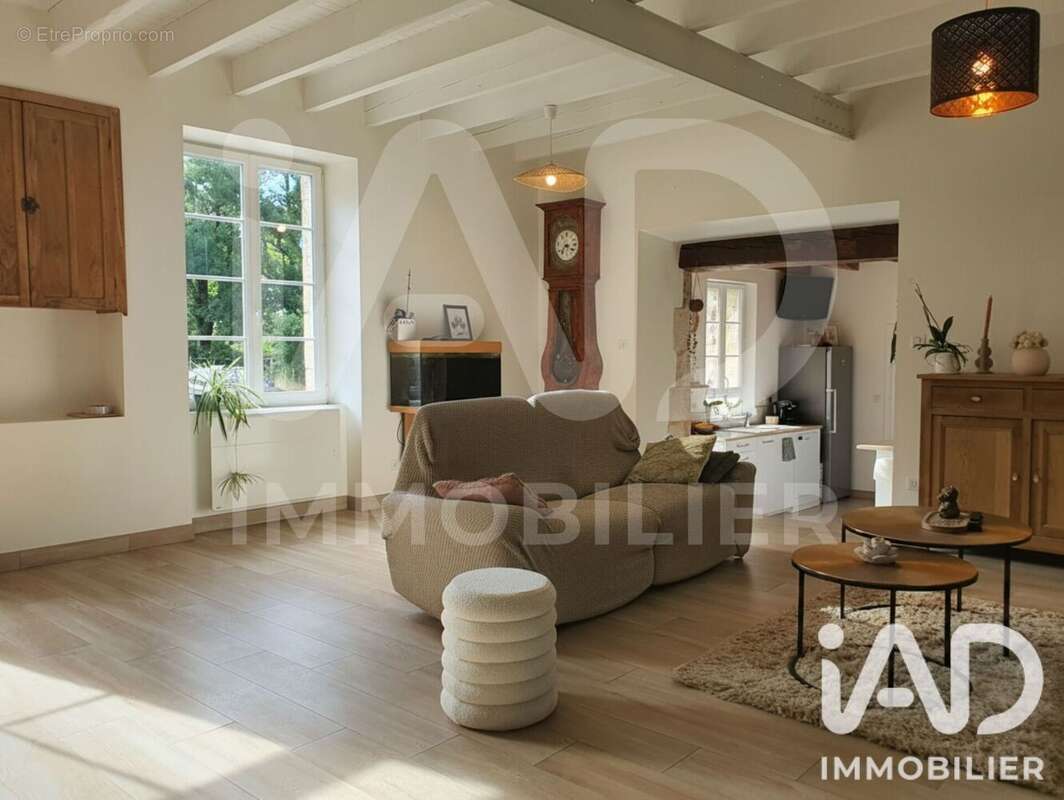 Photo 6 - Maison à CHASSENEUIL-SUR-BONNIEURE