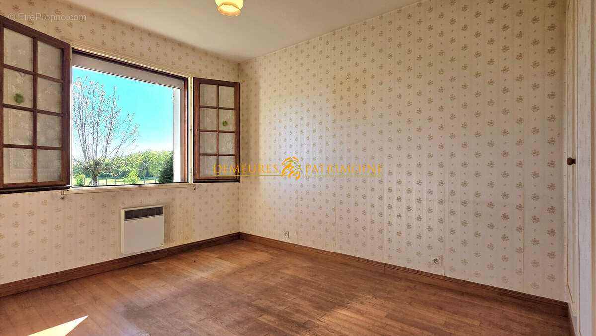 Maison à LA COURONNE