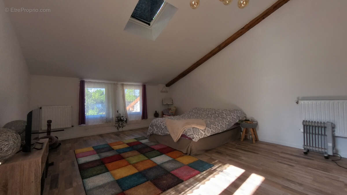 Maison à HOSTUN