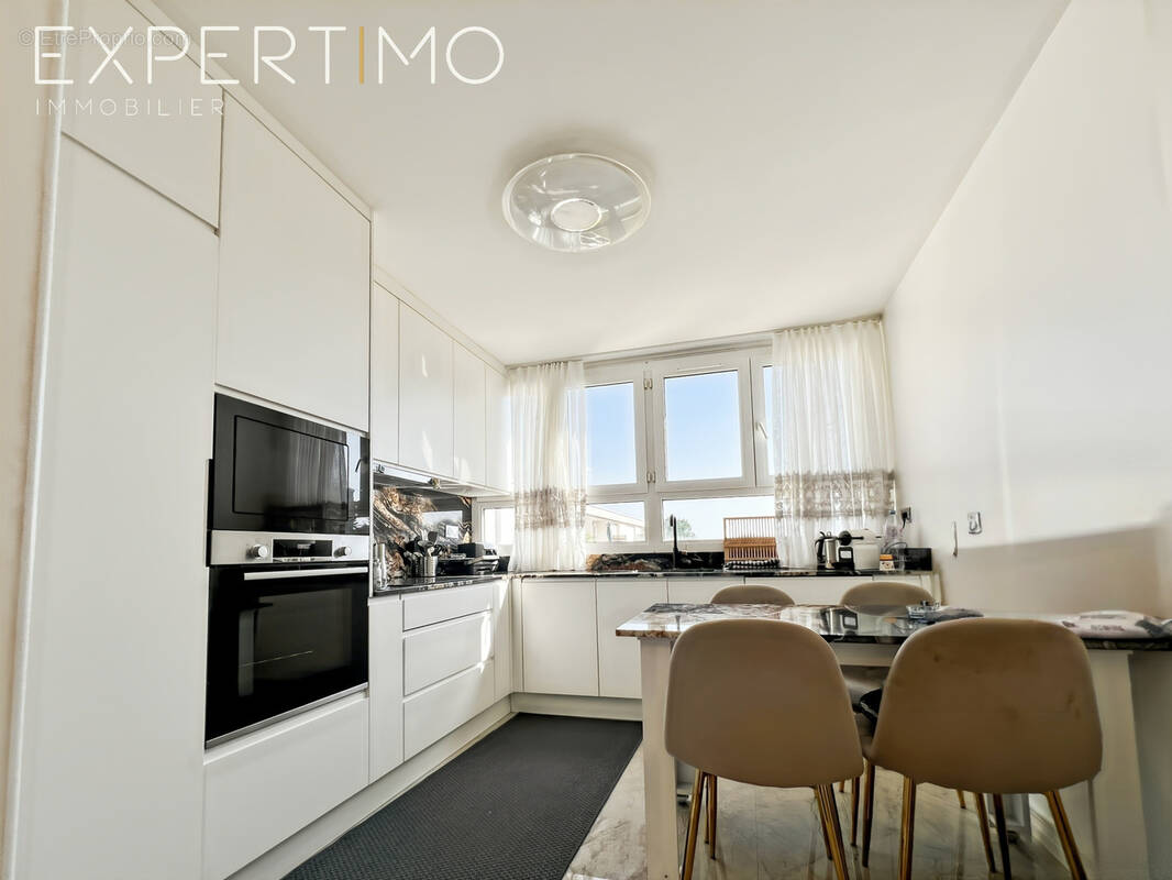 Appartement à SAINT-MICHEL-SUR-ORGE
