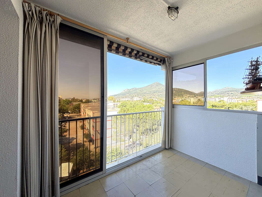 Appartement à LA VALETTE-DU-VAR