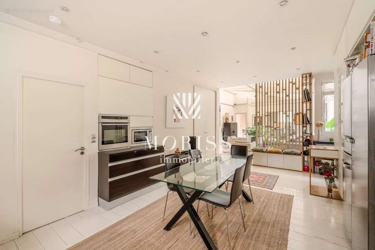 Appartement à PARIS-18E