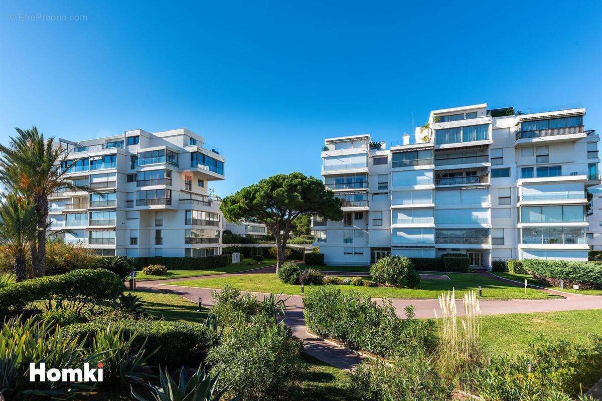 Appartement à MANDELIEU-LA-NAPOULE