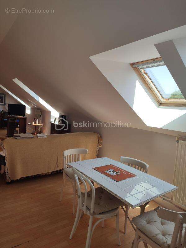 Appartement à VERRIERES-LE-BUISSON