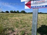 Terrain à VACQUIERS