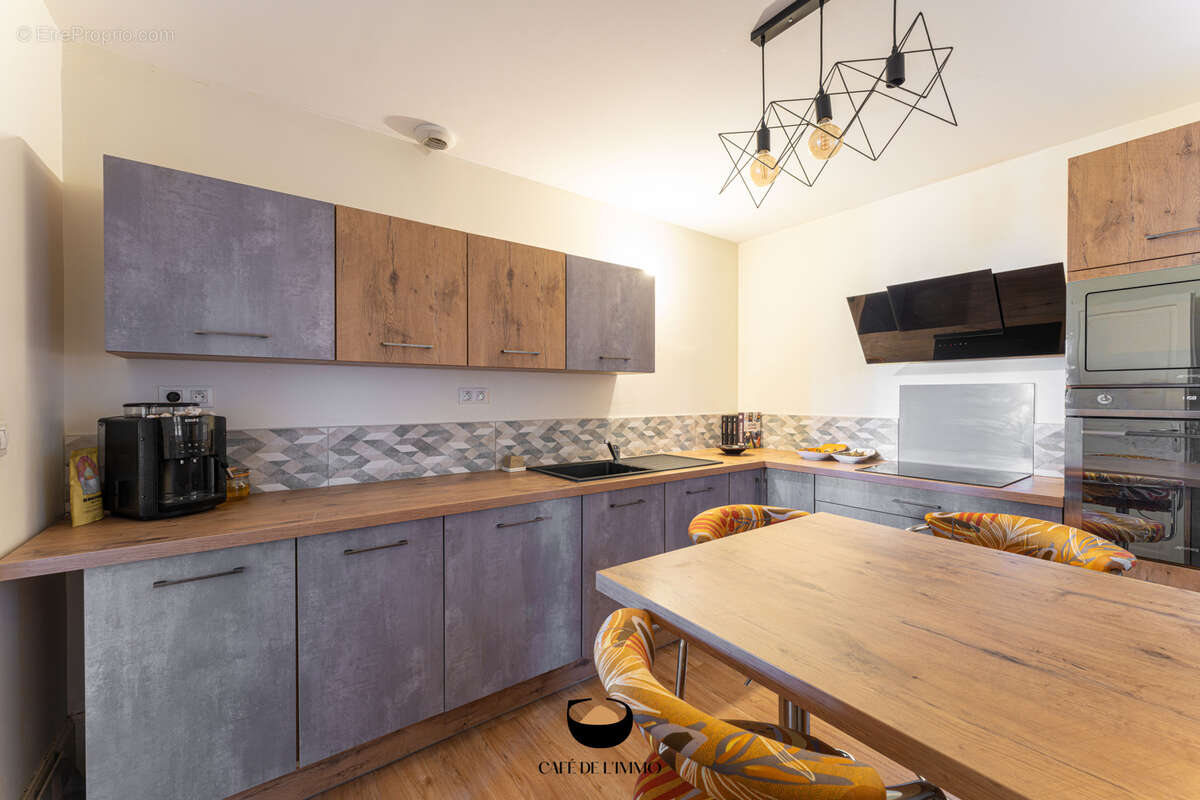 Appartement à MARSEILLE-2E