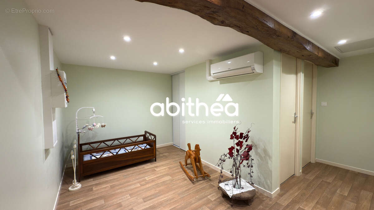 Maison à BRIVES-SUR-CHARENTE