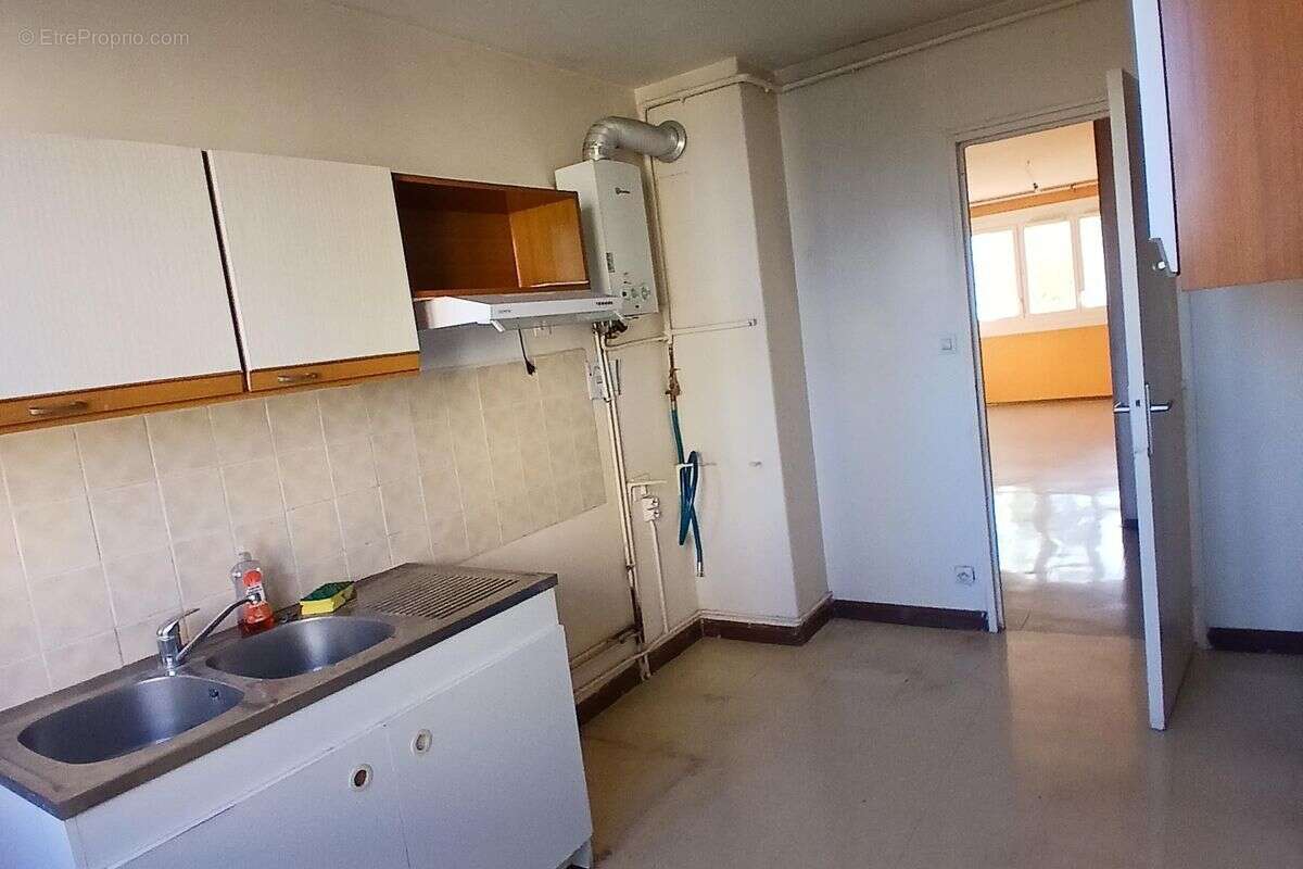 Appartement à MARSEILLE-10E