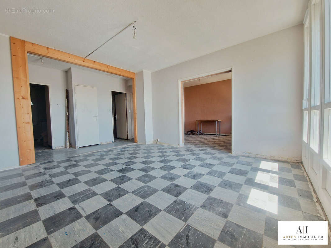 Appartement 76 m² à Montelimar  - photo 6
