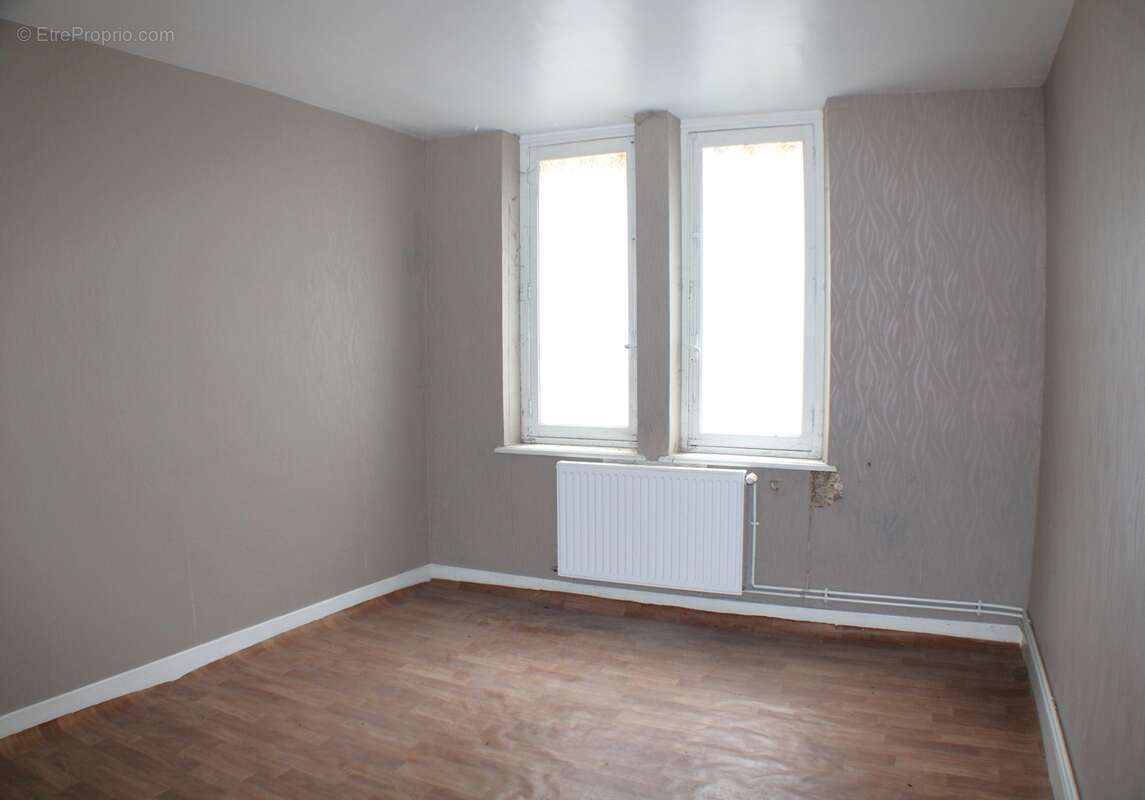 Appartement 251 m² à Givet  - photo 93