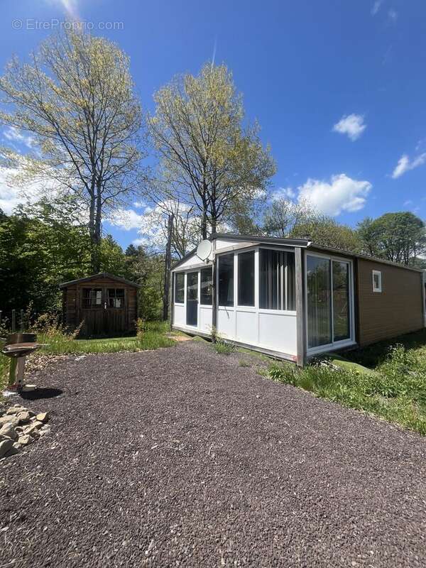 Maison à EGLISENEUVE-D&#039;ENTRAIGUES