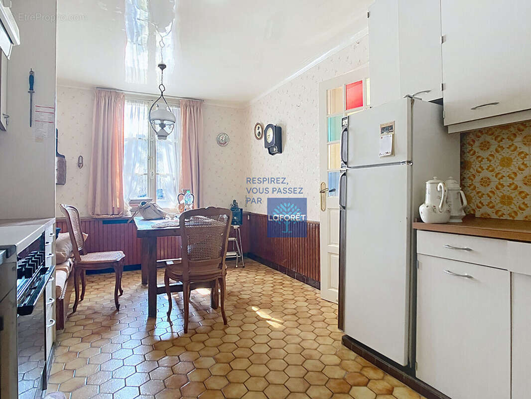 Maison Nogent-Sur-Oise 8 pièce(s) 172.22m2 - photo 5