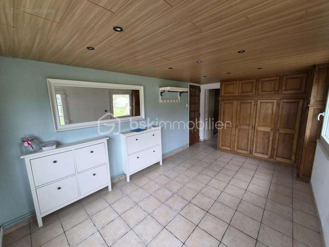 Charmante maison Normande avec dépendances et 3 Hectares de terrain - photo 2