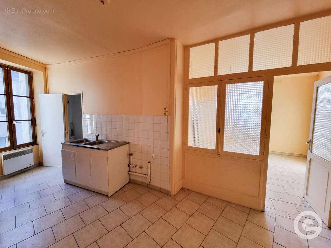 Maison à POUILLY-SUR-LOIRE