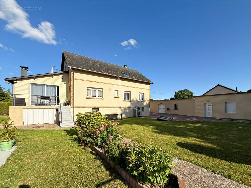 Maison à ETREPAGNY