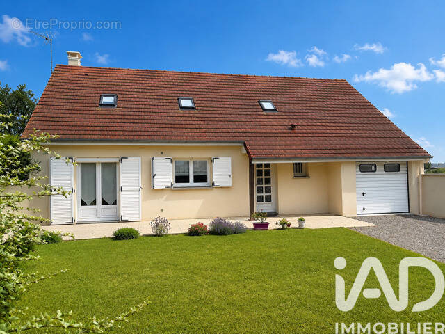 Photo 1 - Maison à OUISTREHAM