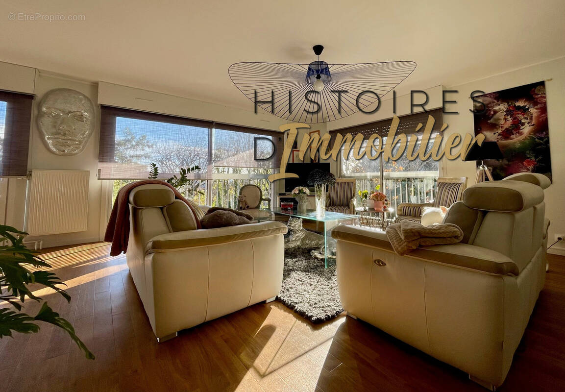 Appartement à MONT-SAINT-AIGNAN