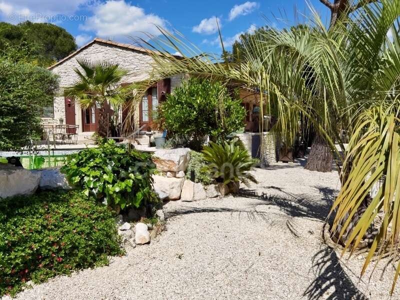Maison à vendre Villa T6 de Plain-pied avec Piscine et grand terrain à 10mn d'Uzès - photo 10