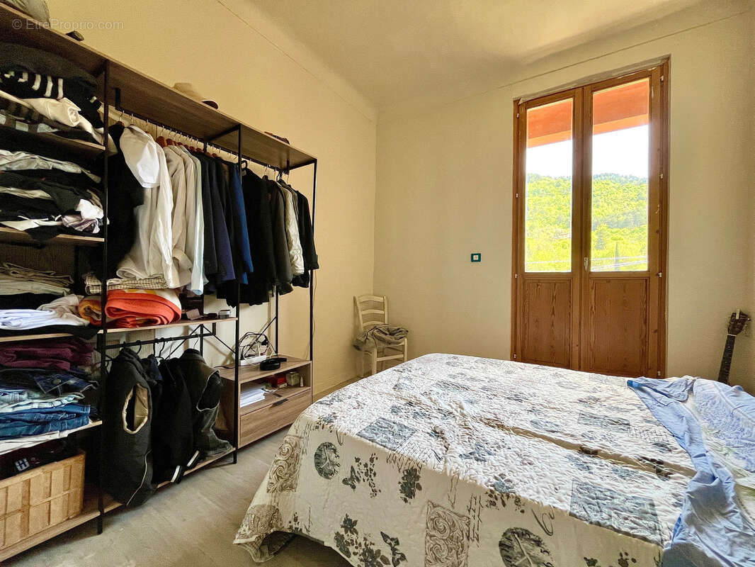 Sospel village - dernier etage - 3 pieces - 60 m2 - terrasse - photo 4