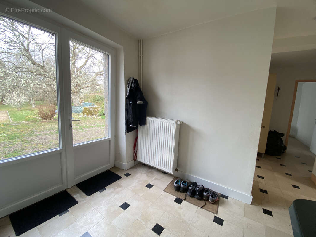 Maison à SAINT-MARTIN-DU-PUY