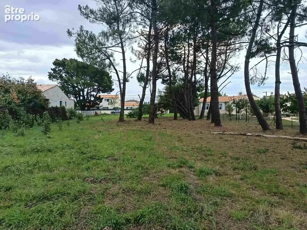 Terrain à SAINT-PALAIS-SUR-MER