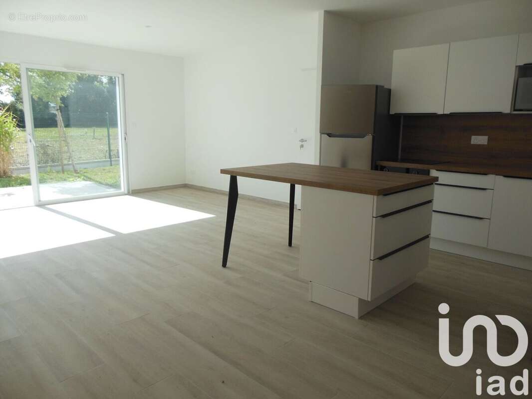 Photo 5 - Maison à MEDIS