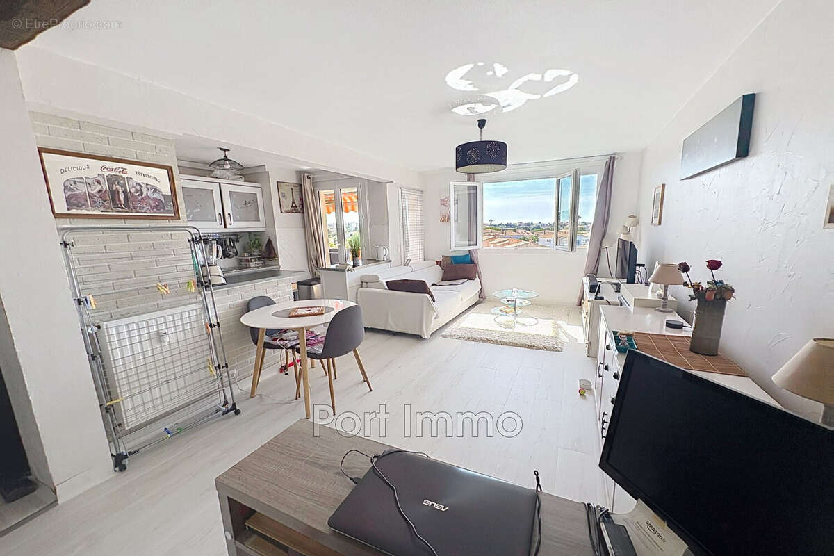 Appartement à CAGNES-SUR-MER