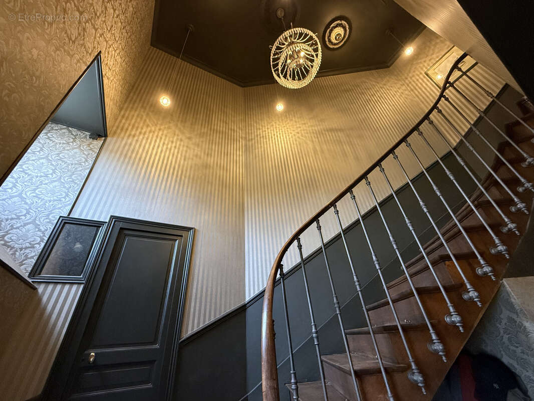 Maison ancienne atypique - photo 9