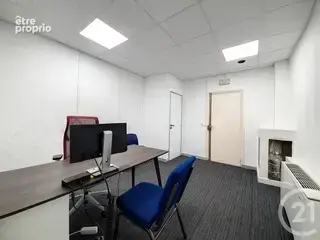 Bureaux 121.15m2 avec place de parking résidence Saint Sébas - photo 5