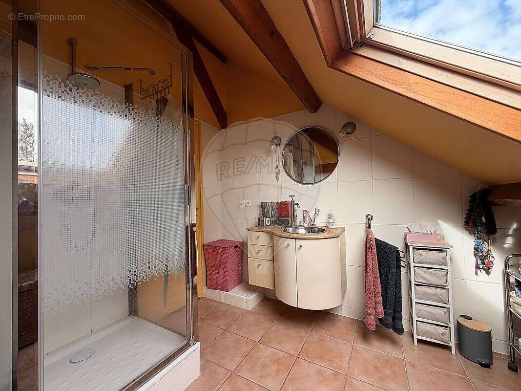 Maison à SAINT-JULIEN-LES-VILLAS