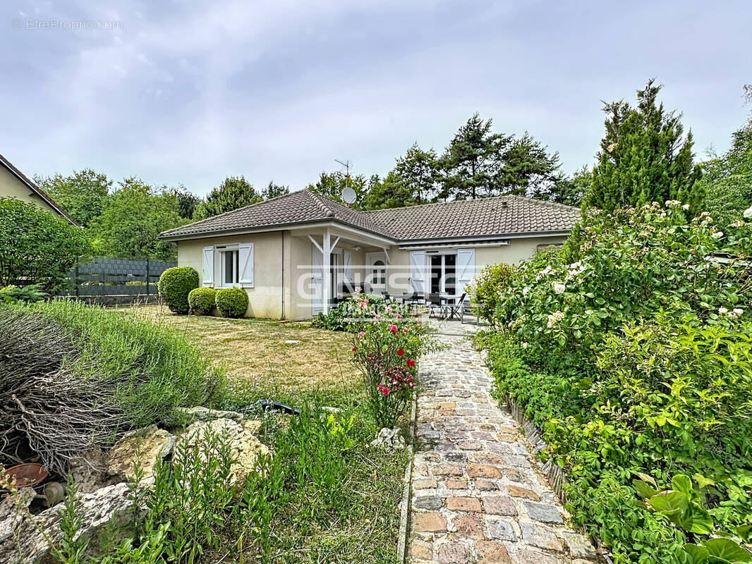 Maison à BREVIANDES