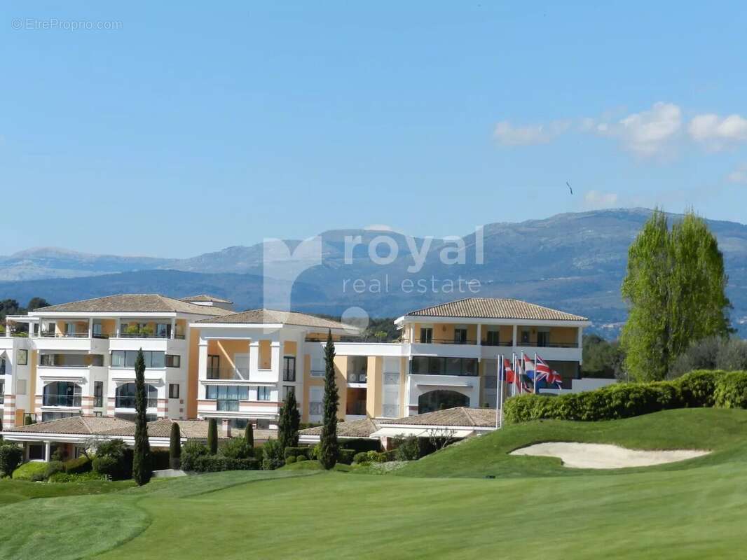 Appartement à MOUGINS